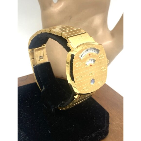 Gucci Unisex Watch YA157403 Grip Swiss Quartz Jump Hour Dial Gold Steel 35mm - Picture 14 of 14